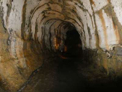 PROMOCIÓN VIAJES ÚLTIMO MOMENTO PARQUE NACIONAL GALAPAGOS: Los túneles de lava